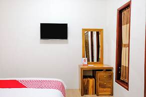 OYO 2986 D&a Guesthouse Syariah And Rent