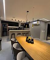 Studio Design 3 - Lions
