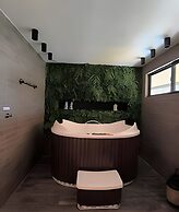 Studio Design 3 - Lions