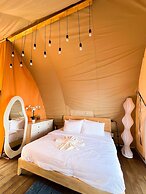 Floating Home in Reef Resort Unit 14