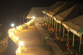 Billing View Camp and Mud Houses