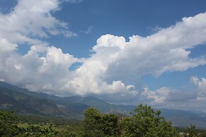 Billing View Camp and Mud Houses