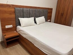 OnlyStay Surbhi Dham