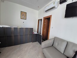 OnlyStay Surbhi Dham