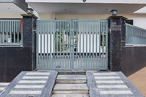 MadStays - Sector 29 - Gurugram