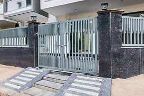 MadStays - Sector 29 - Gurugram