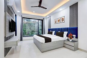 MadStays - Sector 29 - Gurugram