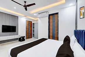 MadStays - Sector 29 - Gurugram