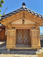 Jukrokjungsa hanokstay