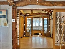 Jukrokjungsa hanokstay