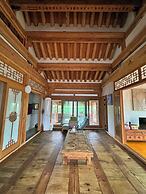 Jukrokjungsa hanokstay