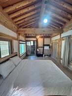 Jukrokjungsa hanokstay