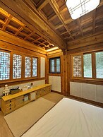 Jukrokjungsa hanokstay