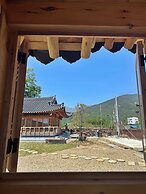 Jukrokjungsa hanokstay