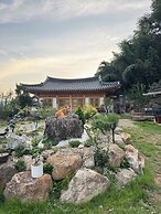 Jukrokjungsa hanokstay