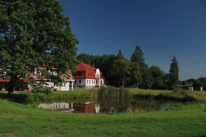 Dwór Uradz