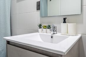 M&C Departamento Irarrazabal 614