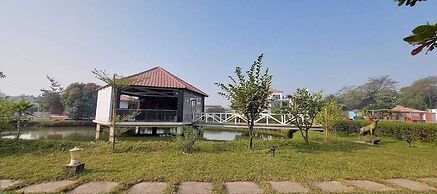 Crow Euro Inn Hotel and Resort