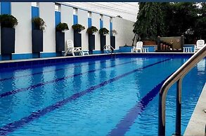 Crow Euro Inn Hotel and Resort