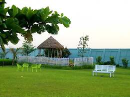 Crow Euro Inn Hotel and Resort