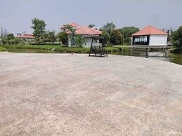 Crow Euro Inn Hotel and Resort