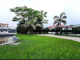 Crow Euro Inn Hotel and Resort