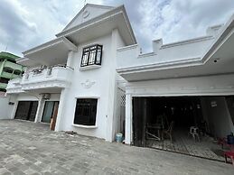 OYO 94579 Sm Raja Guest House