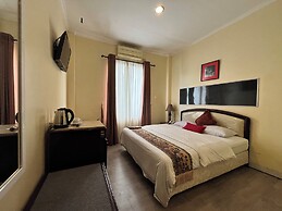 OYO 94579 Sm Raja Guest House