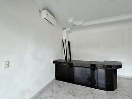 OYO 94579 Sm Raja Guest House