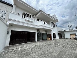 OYO 94579 Sm Raja Guest House