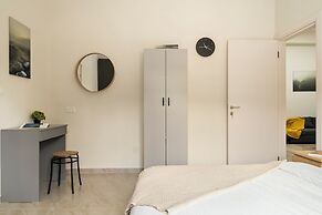 German Colony Bright Stay by Sea N' Rent