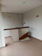 Capital O 94587 Hotel Kebon Jahe