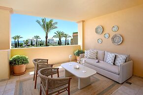 Exclusive 2BD Apartment Heated Pool Flamingos Golf
