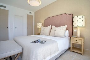 Exclusive 2BD Apartment Heated Pool Flamingos Golf
