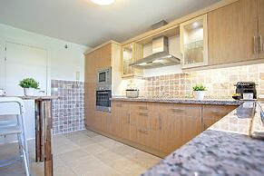 Exclusive 2BD Apartment Heated Pool Flamingos Golf
