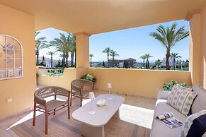 Exclusive 2BD Apartment Heated Pool Flamingos Golf