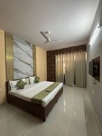 Hotel Saina Stay Inn