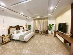 UrbanEdge Hotel