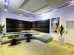 UrbanEdge Hotel