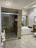 UrbanEdge Hotel