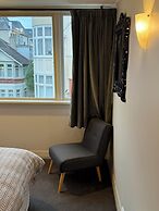 Manor on the Park Backpackers