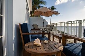 NEW Oceanfront Condo in George Town