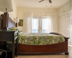NEW Oceanfront Condo in George Town
