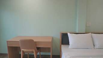 Jademay Airport Hotel
