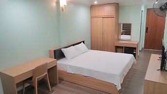 Jademay Airport Hotel