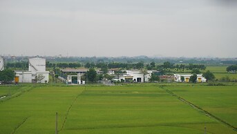 Jademay Airport Hotel