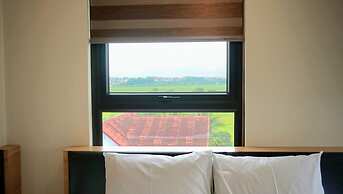 Jademay Airport Hotel