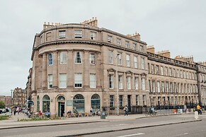 1 Huntingdon Place