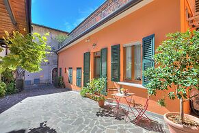 Vicky Loft Gardone-relax & Vittoriale