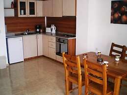Lazur Apartments